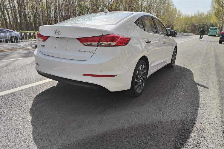 Used Hyundai Elantra (6th Generation / Lingdong) 2020 1.5L CVT Smart & Stylish – Elite Version Exterior 3