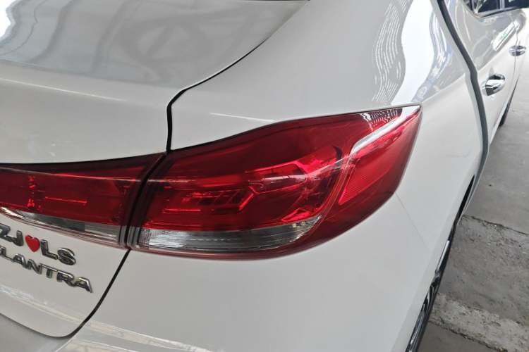 Used Hyundai Elantra (6th Generation / Lingdong) 2020 1.5L CVT Smart & Stylish – Elite Version Exterior 3