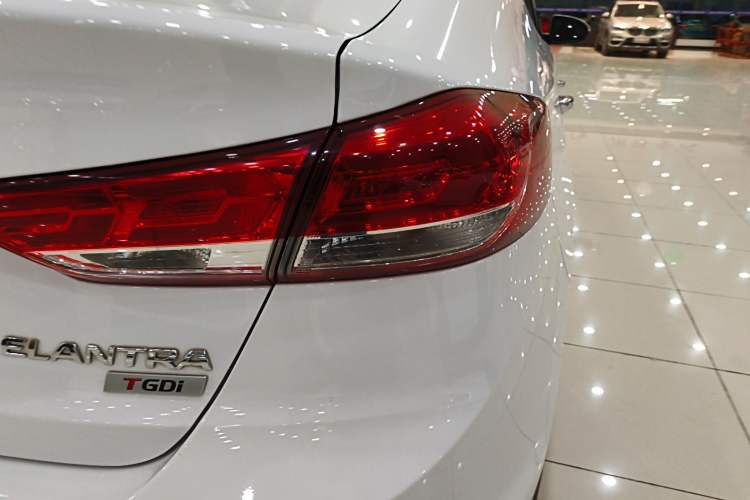 Used Hyundai Elantra (6th Generation / Lingdong) 2020 1.4T Dual-Clutch Xuan Dong · Dynamic Version Exterior 3