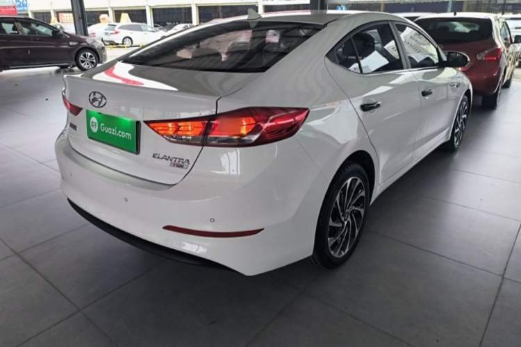 Used Hyundai Elantra (6th Generation / Lingdong) 2020 1.5L CVT Smart & Stylish – Elite Version Exterior 4