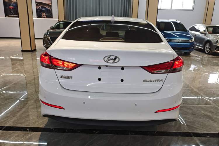 Used Hyundai Elantra (6th Generation / Lingdong) 2020 1.5L CVT Smart & Stylish – Elite Version Exterior 4
