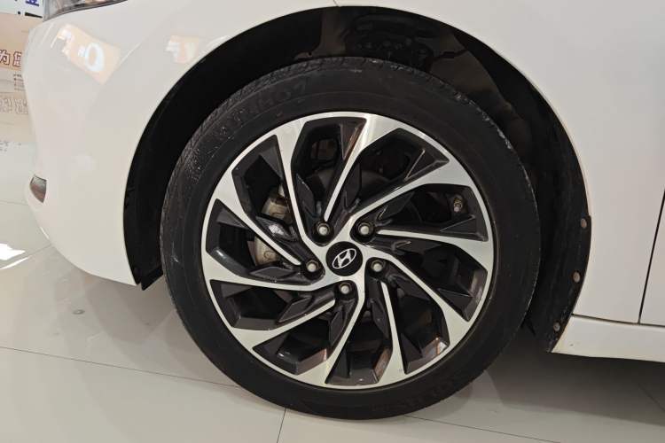 Used Hyundai Elantra (6th Generation / Lingdong) 2020 1.4T Dual-Clutch Xuan Dong · Dynamic Version Exterior 4