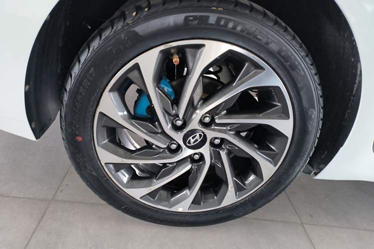 Used Hyundai Elantra (6th Generation / Lingdong) 2020 1.5L CVT Smart & Stylish – Elite Version Exterior 5