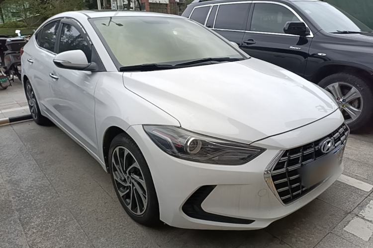 Used Hyundai Elantra (6th Generation / Lingdong) 2020 1.5L CVT Smart & Stylish – Elite Version Front Right 45 Deg
