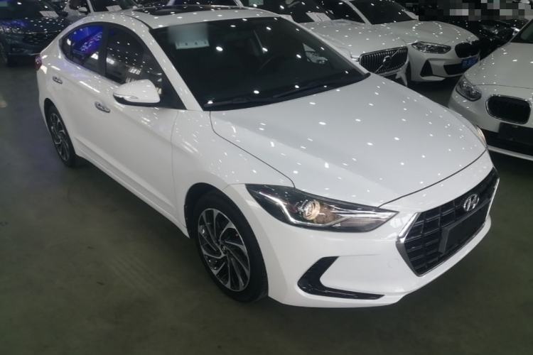 Used Hyundai Elantra (6th Generation / Lingdong) 2020 1.5L CVT Smart & Stylish – Elite Version Front Right 45 Deg