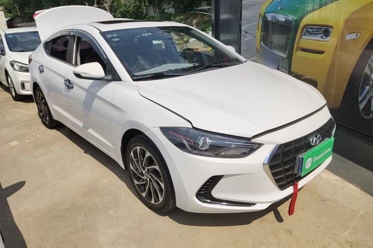 Used Hyundai Elantra (6th Generation / Lingdong) 2020 1.5L CVT Smart & Stylish – Elite Version Front Right 45 Deg