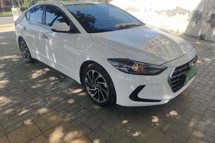 Used Hyundai Elantra (6th Generation / Lingdong) 2020 1.5L CVT Smart & Stylish – Elite Version Front Right 45 Deg