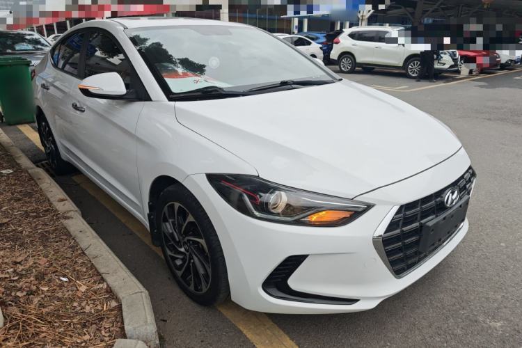 Used Hyundai Elantra (6th Generation / Lingdong) 2020 1.5L CVT Smart & Stylish – Elite Version Front Right 45 Deg