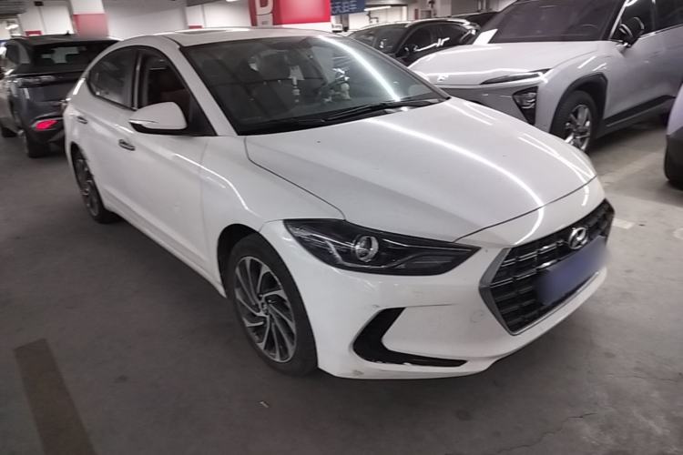 Used Hyundai Elantra (6th Generation / Lingdong) 2020 1.5L CVT Smart & Stylish – Elite Version Front Right 45 Deg