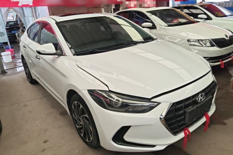 Used Hyundai Elantra (6th Generation / Lingdong) 2020 1.5L CVT Smart & Stylish – Elite Version Front Right 45 Deg