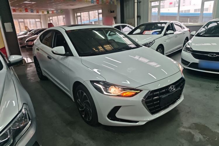 Used Hyundai Elantra (6th Generation / Lingdong) 2020 1.5L CVT Smart & Stylish – Elite Version Front Right 45 Deg