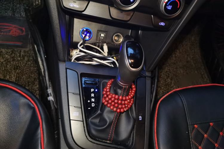 Used Hyundai Elantra (6th Generation / Lingdong) 2020 1.4T Dual-Clutch Xuan Dong · Dynamic Version Gear Lever