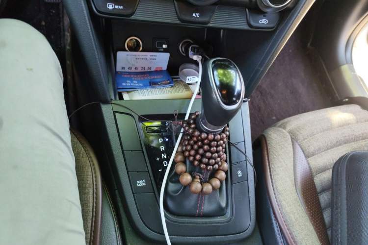 Used Hyundai Elantra (6th Generation / Lingdong) 2020 1.4T Dual-Clutch Xuan Dong · Dynamic Version Gear Lever