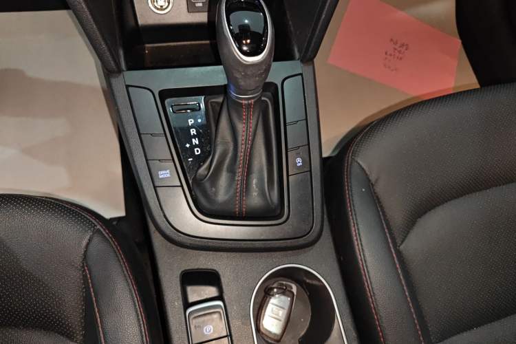 Used Hyundai Elantra (6th Generation / Lingdong) 2020 1.4T Dual-Clutch Xuan Dong · Dynamic Version Gear Lever
