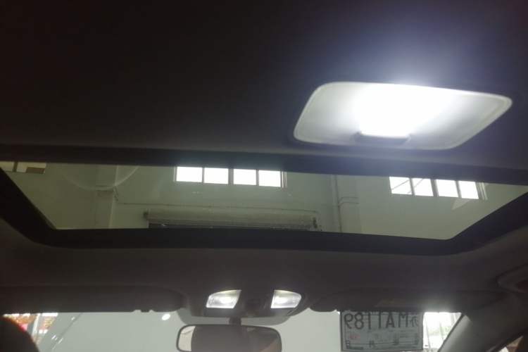 Used Hyundai Elantra (6th Generation / Lingdong) 2020 1.5L CVT Smart & Stylish – Elite Version Headliner