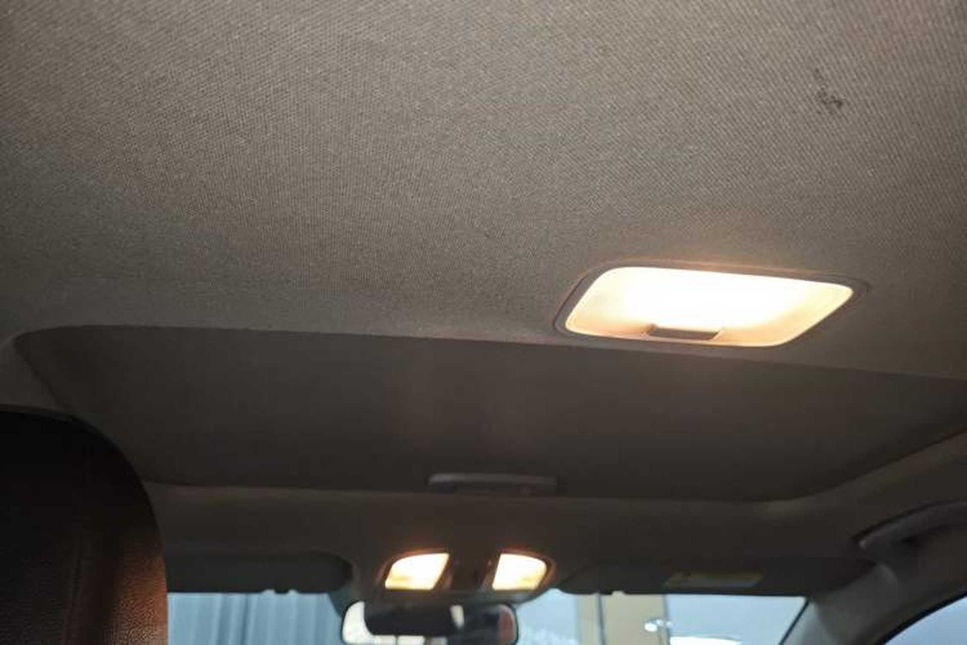 Used Hyundai Elantra (6th Generation / Lingdong) 2020 1.5L CVT Smart & Stylish – Elite Version Headliner