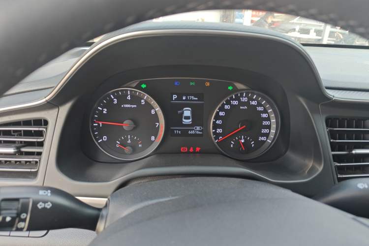 Used Hyundai Elantra (6th Generation / Lingdong) 2020 1.5L CVT Smart & Stylish – Elite Version Instrument Cluster