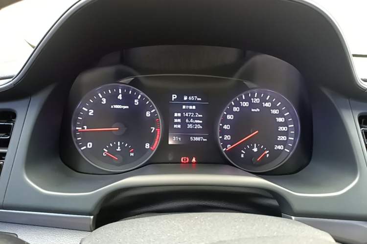 Used Hyundai Elantra (6th Generation / Lingdong) 2020 1.5L CVT Smart & Stylish – Elite Version Instrument Cluster