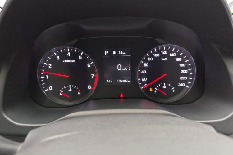 Used Hyundai Elantra (6th Generation / Lingdong) 2020 1.5L CVT Smart & Stylish – Elite Version Instrument Cluster