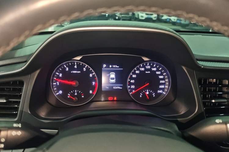Used Hyundai Elantra (6th Generation / Lingdong) 2020 1.5L CVT Smart & Stylish – Elite Version Instrument Cluster