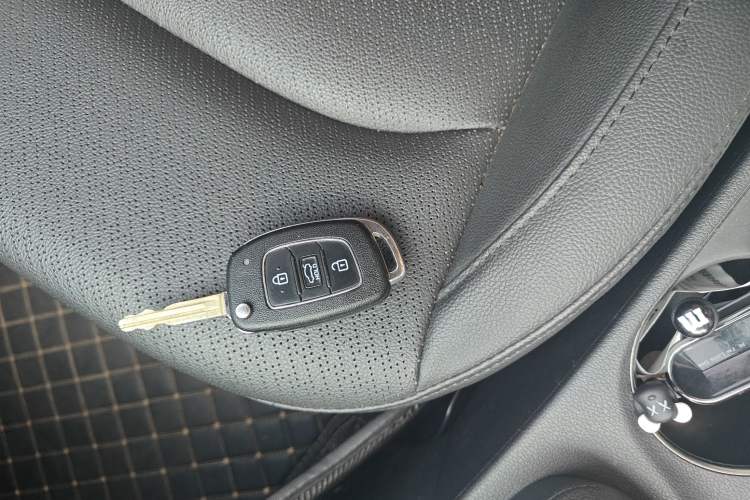 Used Hyundai Elantra (6th Generation / Lingdong) 2020 1.5L CVT Smart & Stylish – Elite Version Interior 1