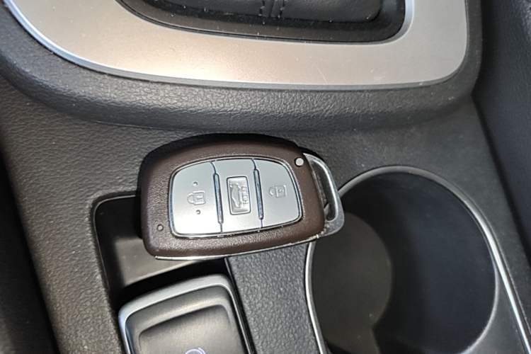 Used Hyundai Elantra (6th Generation / Lingdong) 2020 1.5L CVT Smart & Stylish – Elite Version Interior 1