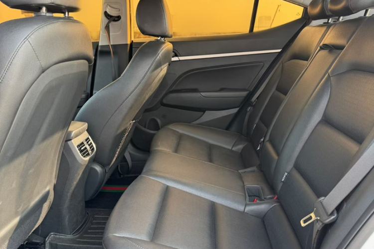 Used Hyundai Elantra (6th Generation / Lingdong) 2020 1.5L CVT Smart & Stylish – Elite Version Interior 1
