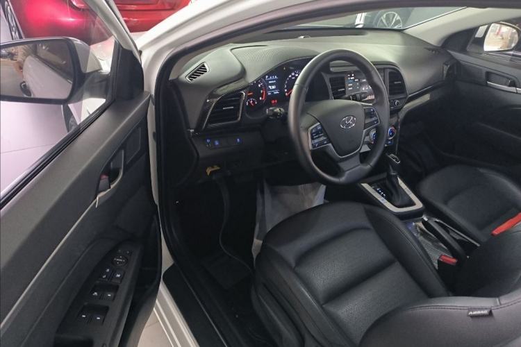 Used Hyundai Elantra (6th Generation / Lingdong) 2020 1.5L CVT Smart & Stylish – Elite Version Interior 2
