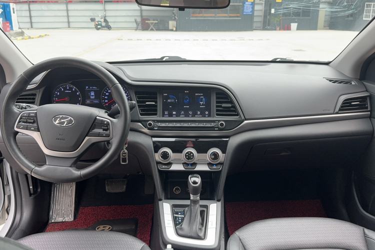 Used Hyundai Elantra (6th Generation / Lingdong) 2020 1.5L CVT Smart & Stylish – Elite Version Interior 2