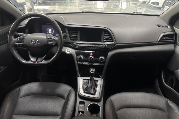 Used Hyundai Elantra (6th Generation / Lingdong) 2020 1.4T Dual-Clutch Xuan Dong · Dynamic Version Interior 2