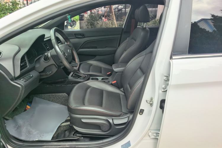 Used Hyundai Elantra (6th Generation / Lingdong) 2020 1.4T Dual-Clutch Xuan Dong · Dynamic Version Interior 3