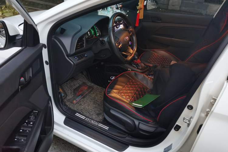 Used Hyundai Elantra (6th Generation / Lingdong) 2020 1.4T Dual-Clutch Xuan Dong · Dynamic Version Interior 3