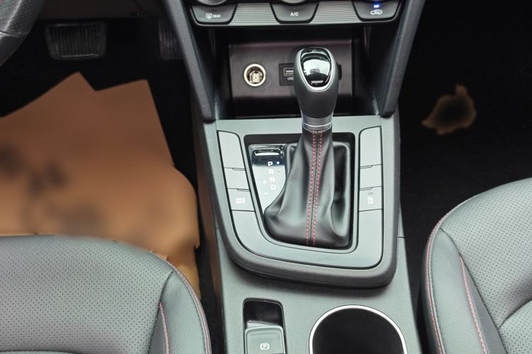 Used Hyundai Elantra (6th Generation / Lingdong) 2020 1.4T Dual-Clutch Xuan Dong · Dynamic Version Interior 6