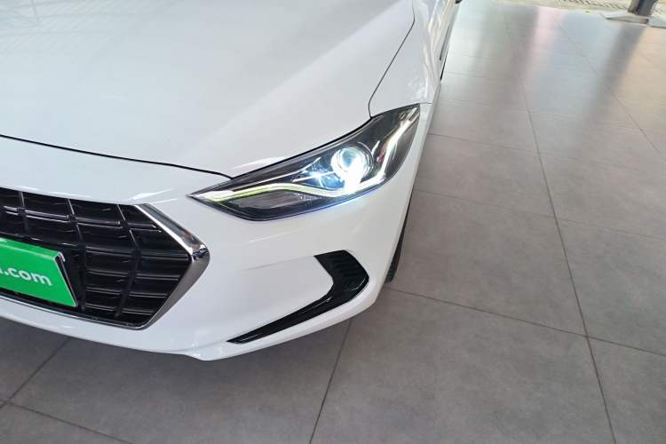 Used Hyundai Elantra (6th Generation / Lingdong) 2020 1.5L CVT Smart & Stylish – Elite Version Left Front Headlight
