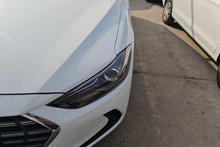 Used Hyundai Elantra (6th Generation / Lingdong) 2020 1.5L CVT Smart & Stylish – Elite Version Left Front Headlight