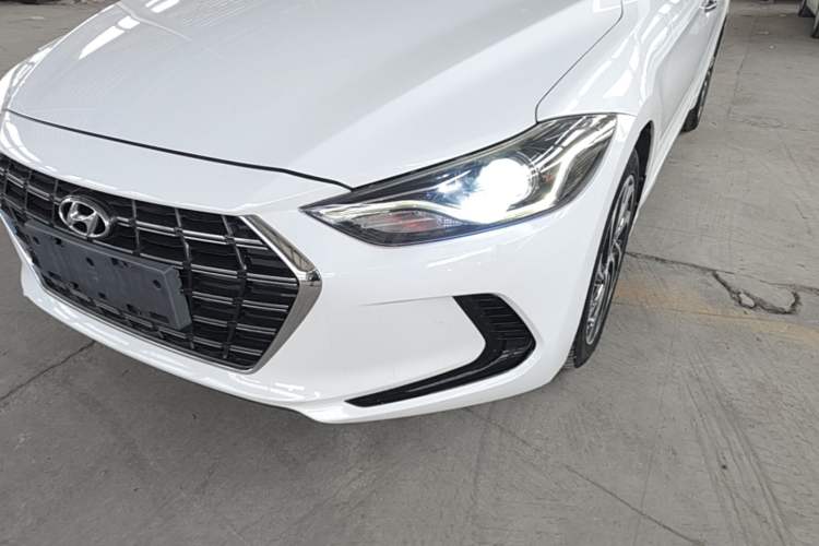 Used Hyundai Elantra (6th Generation / Lingdong) 2020 1.5L CVT Smart & Stylish – Elite Version Left Front Headlight