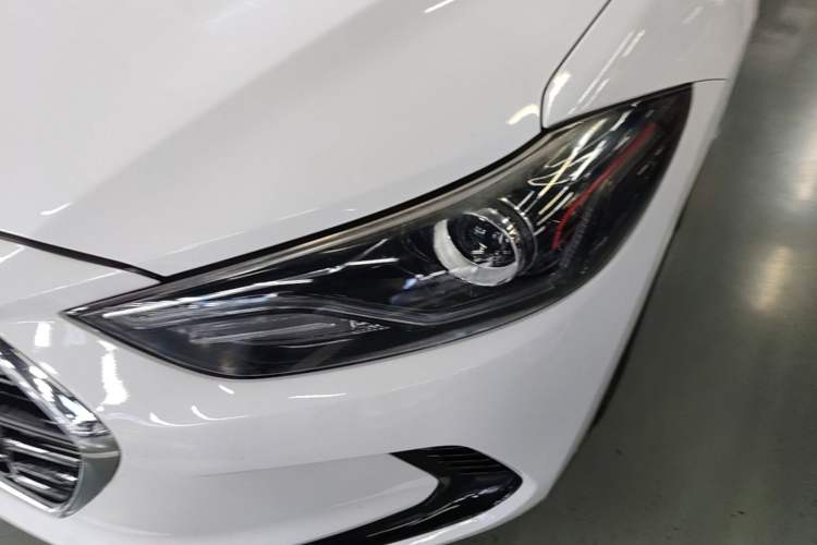 Used Hyundai Elantra (6th Generation / Lingdong) 2020 1.5L CVT Smart & Stylish – Elite Version Left Front Headlight