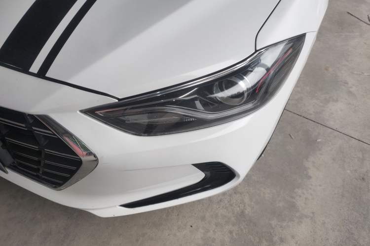 Used Hyundai Elantra (6th Generation / Lingdong) 2020 1.5L CVT Smart & Stylish – Elite Version Left Front Headlight