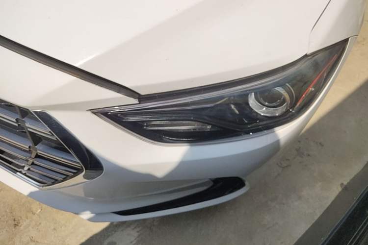 Used Hyundai Elantra (6th Generation / Lingdong) 2020 1.5L CVT Smart & Stylish – Elite Version Left Front Headlight