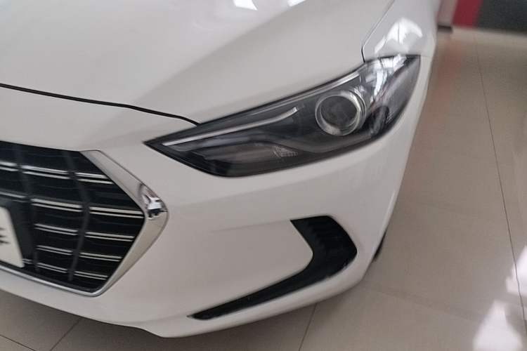 Used Hyundai Elantra (6th Generation / Lingdong) 2020 1.5L CVT Smart & Stylish – Elite Version Left Front Headlight
