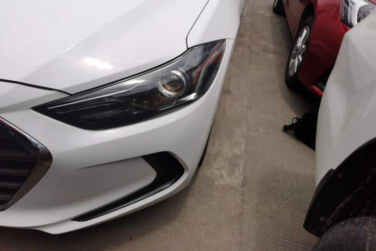 Used Hyundai Elantra (6th Generation / Lingdong) 2020 1.5L CVT Smart & Stylish – Elite Version Left Front Headlight