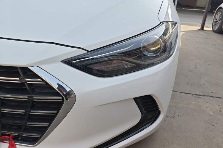 Used Hyundai Elantra (6th Generation / Lingdong) 2020 1.5L CVT Smart & Stylish – Elite Version Left Front Headlight