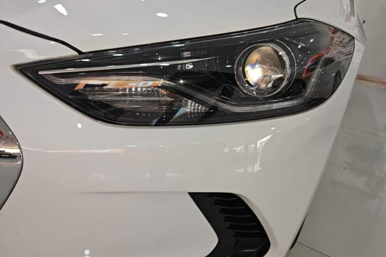 Used Hyundai Elantra (6th Generation / Lingdong) 2020 1.4T Dual-Clutch Xuan Dong · Dynamic Version Left Front Headlight