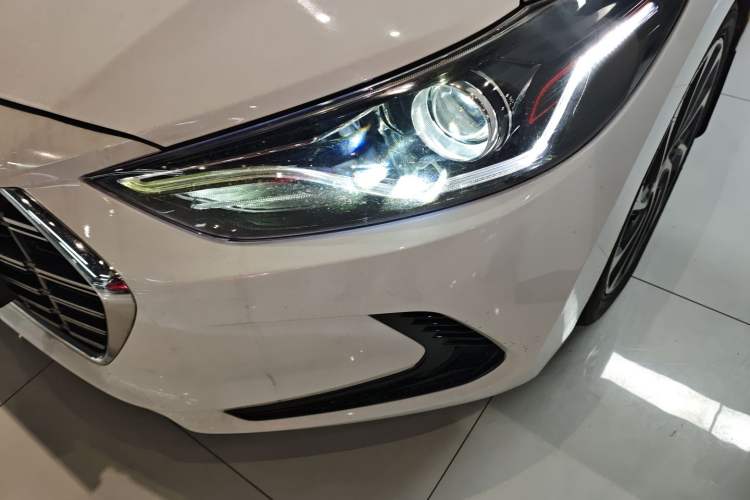 Used Hyundai Elantra (6th Generation / Lingdong) 2020 1.4T Dual-Clutch Xuan Dong · Dynamic Version Left Front Headlight