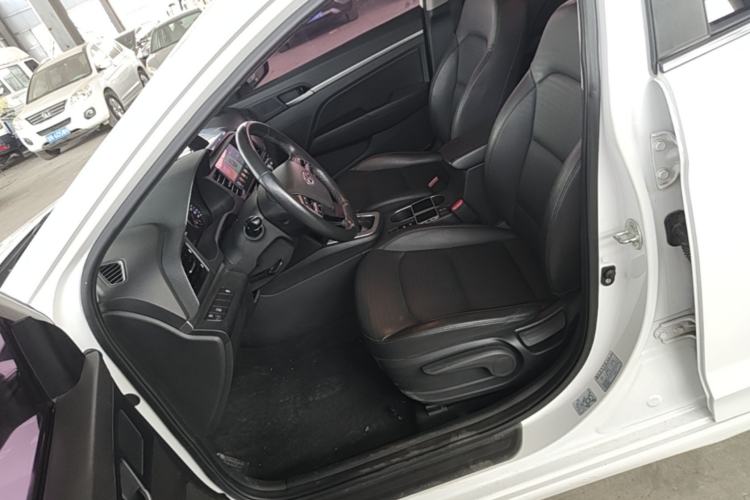 Used Hyundai Elantra (6th Generation / Lingdong) 2020 1.5L CVT Smart & Stylish – Elite Version Left Front Seat