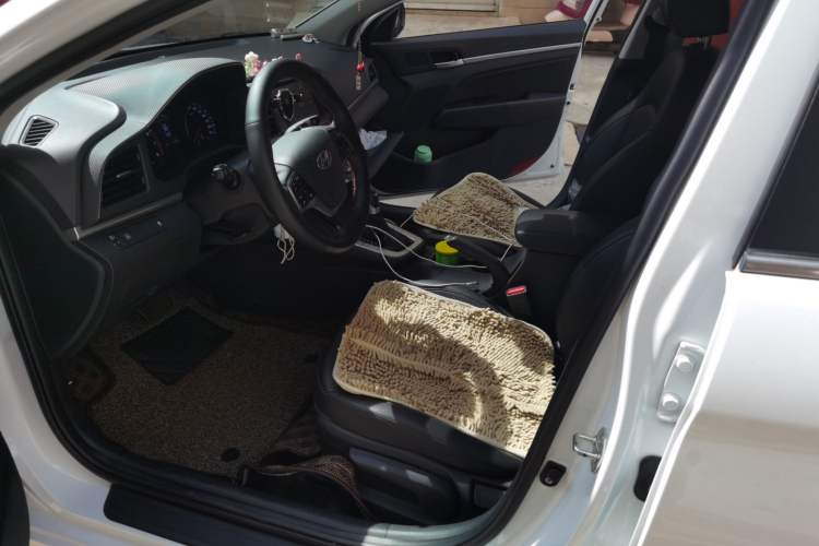 Used Hyundai Elantra (6th Generation / Lingdong) 2020 1.5L CVT Smart & Stylish – Elite Version Left Front Seat