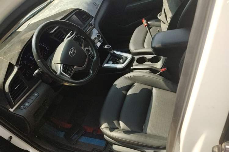 Used Hyundai Elantra (6th Generation / Lingdong) 2020 1.5L CVT Smart & Stylish – Elite Version Left Front Seat
