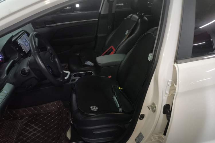 Used Hyundai Elantra (6th Generation / Lingdong) 2020 1.5L CVT Smart & Stylish – Elite Version Left Front Seat