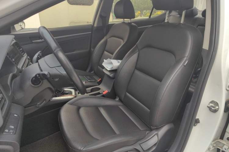 Used Hyundai Elantra (6th Generation / Lingdong) 2020 1.5L CVT Smart & Stylish – Elite Version Left Front Seat