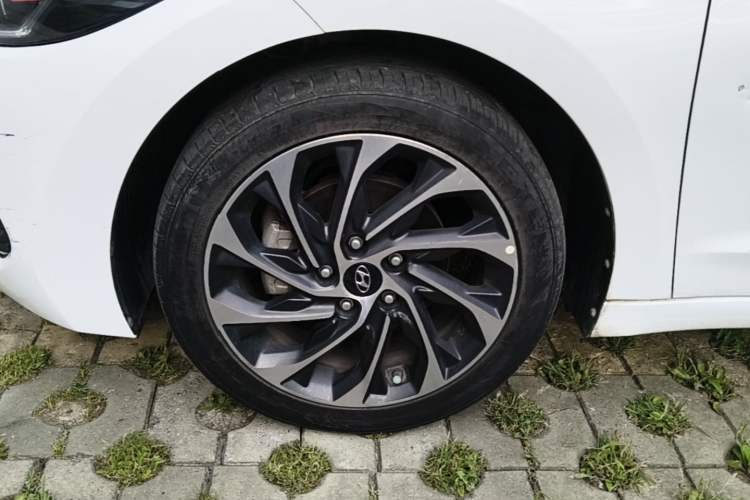 Used Hyundai Elantra (6th Generation / Lingdong) 2020 1.4T Dual-Clutch Xuan Dong · Dynamic Version Left Front Wheel Hub